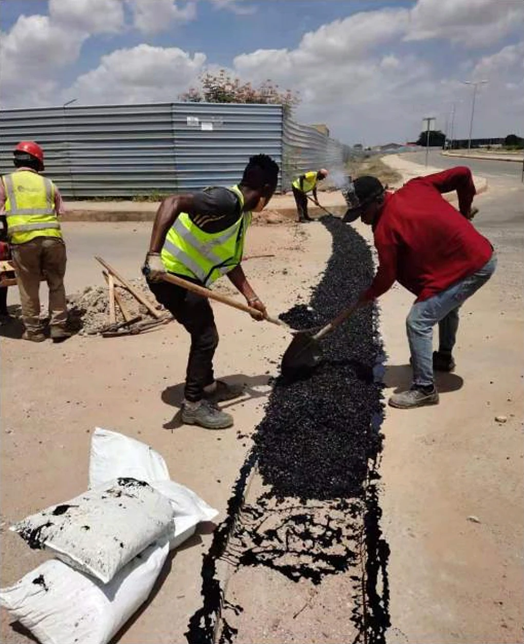 Serafrica - Estradas e pontes